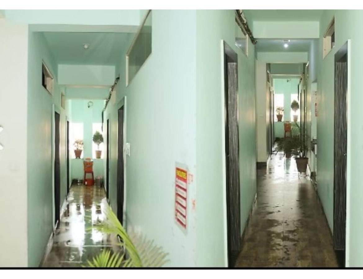 Hotel Adarsh, Ujjain Exterior foto